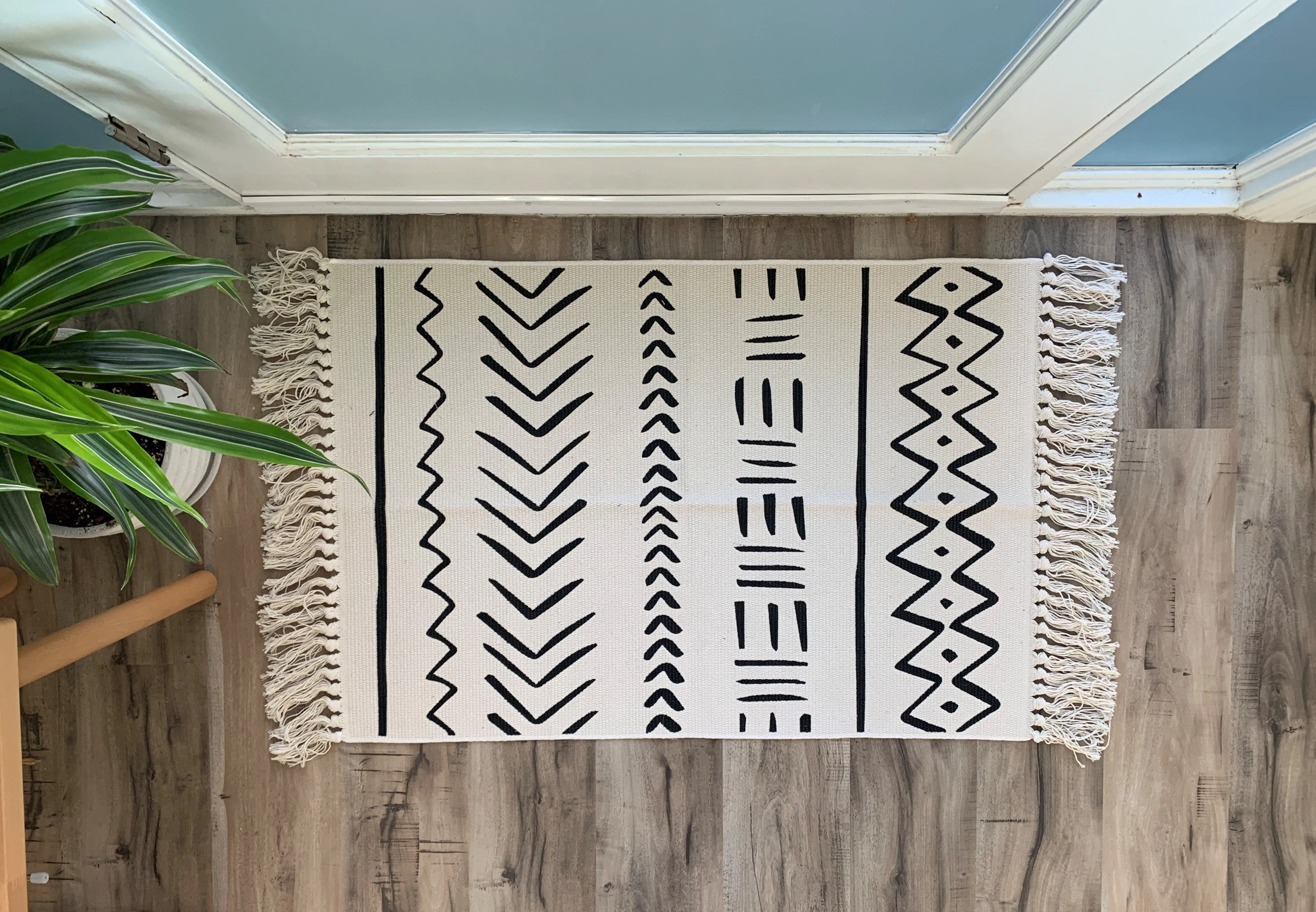 Black and White Boho Accent Rug