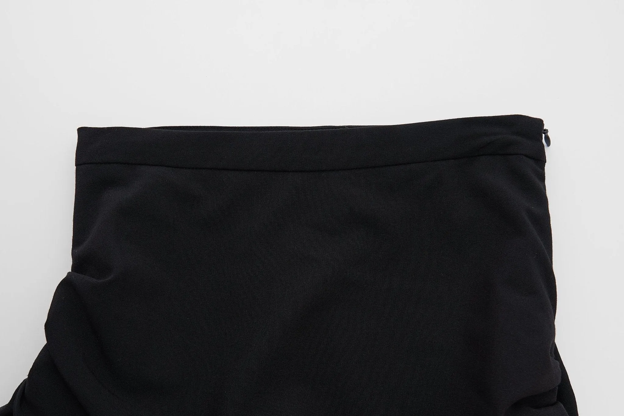 Black Slim Pleated Mid-Length Skirt