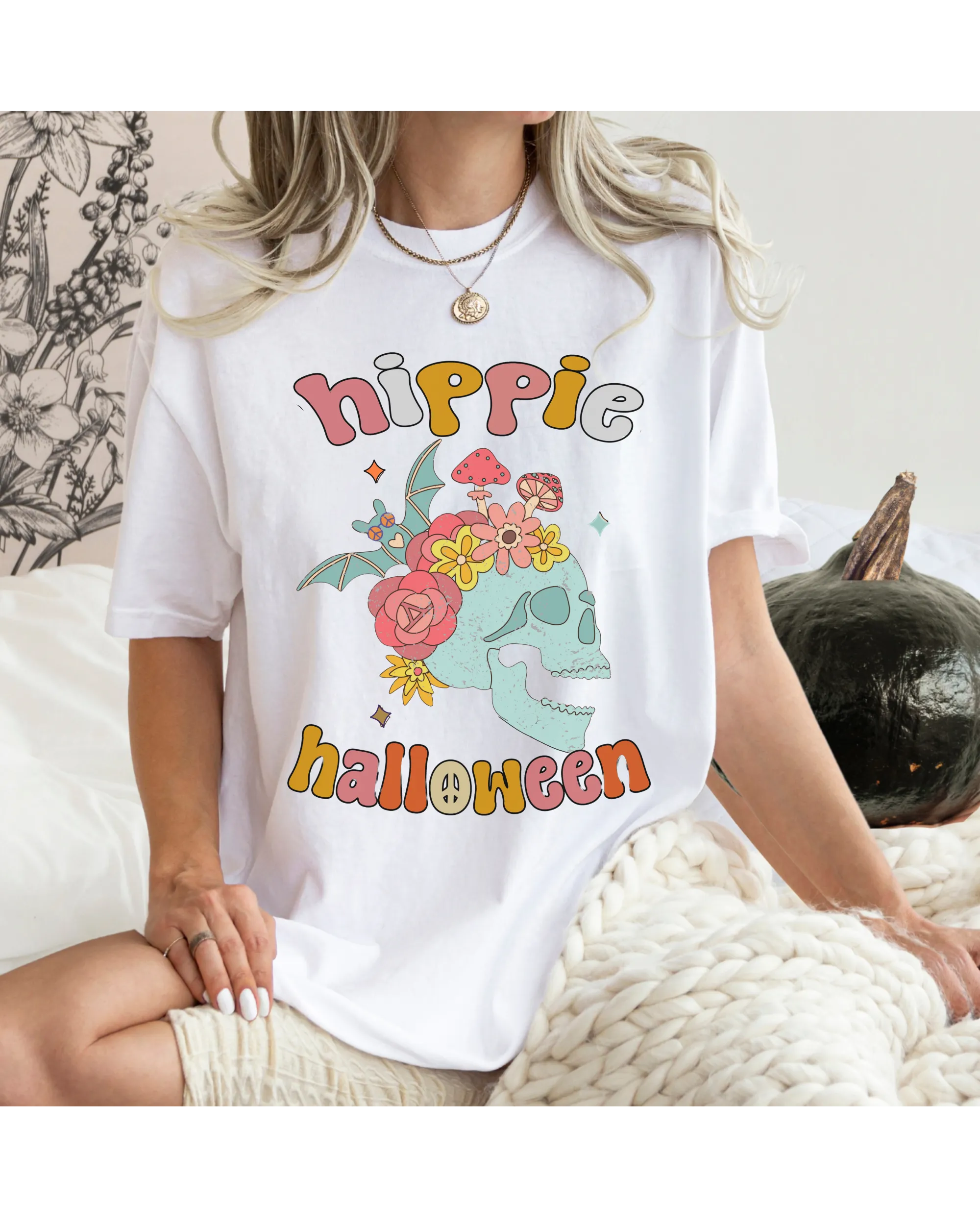 Hippie Halloween Comfort Colors® Funny Retro Skull Design T-Shirt, Women's Fall Colors T-Shirt