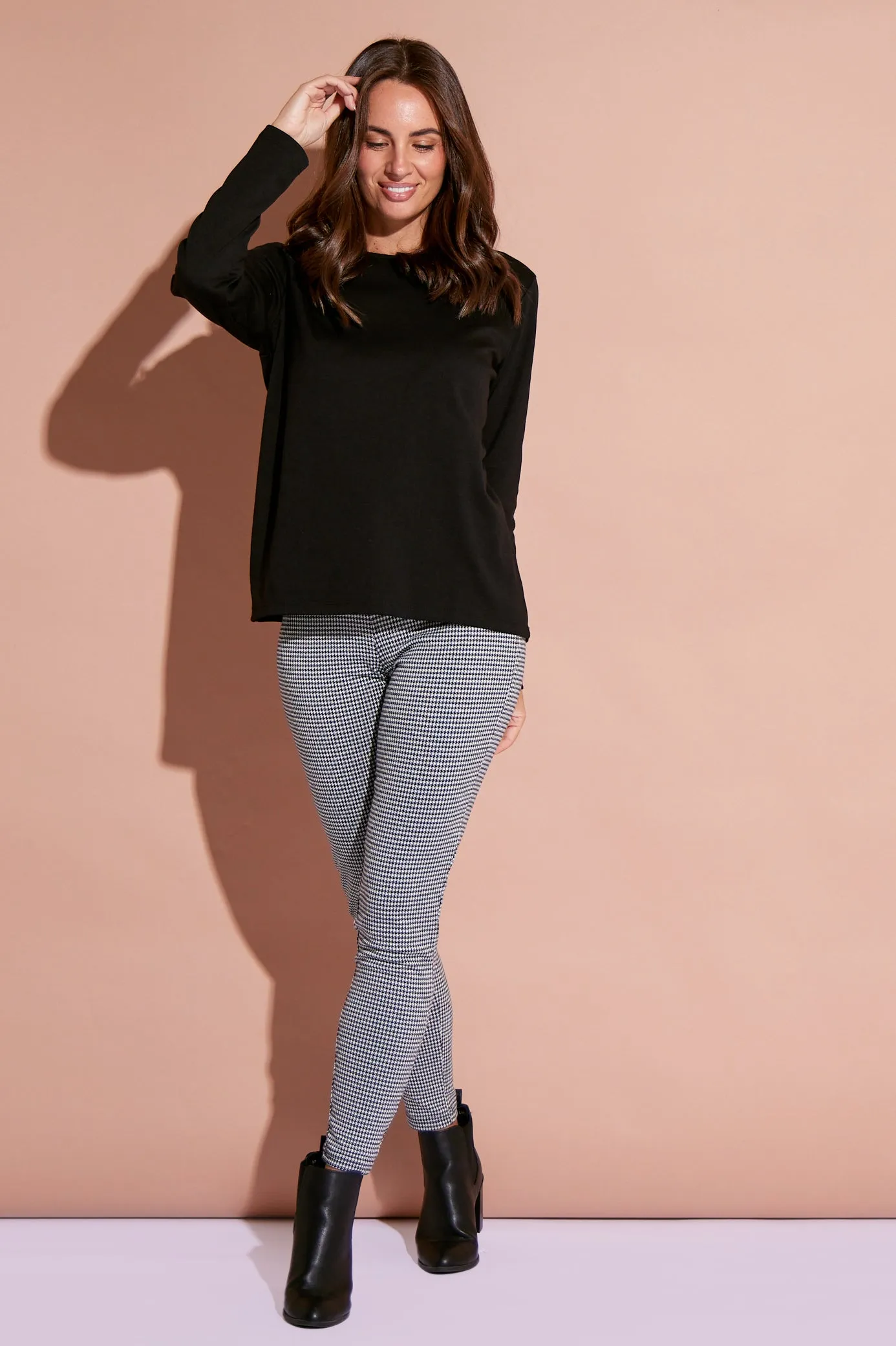 Lifestyle Basic Long Sleeve Cotton Tee - Black