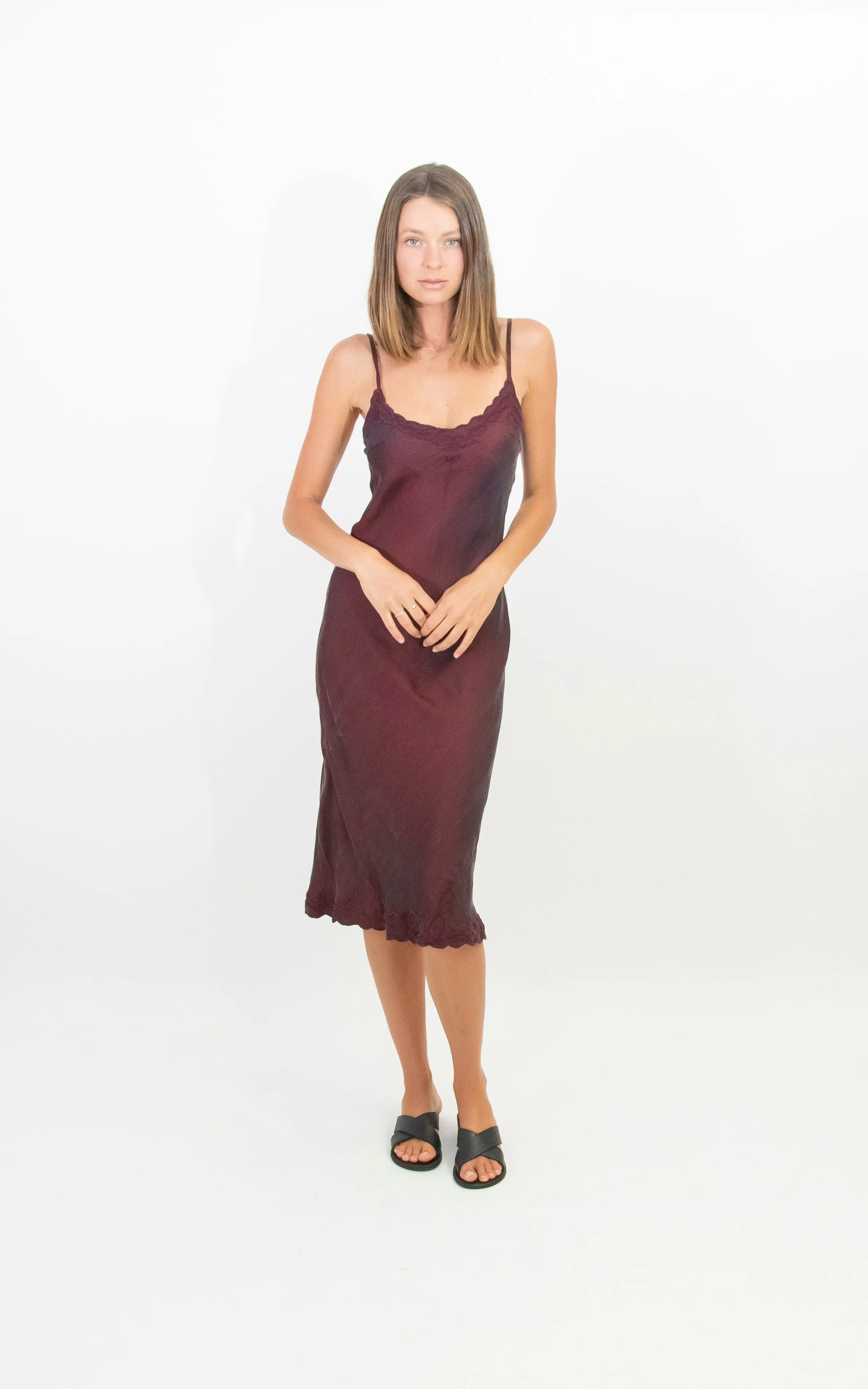 MARILYN LUXE SILK DRESS - BORDEAUX