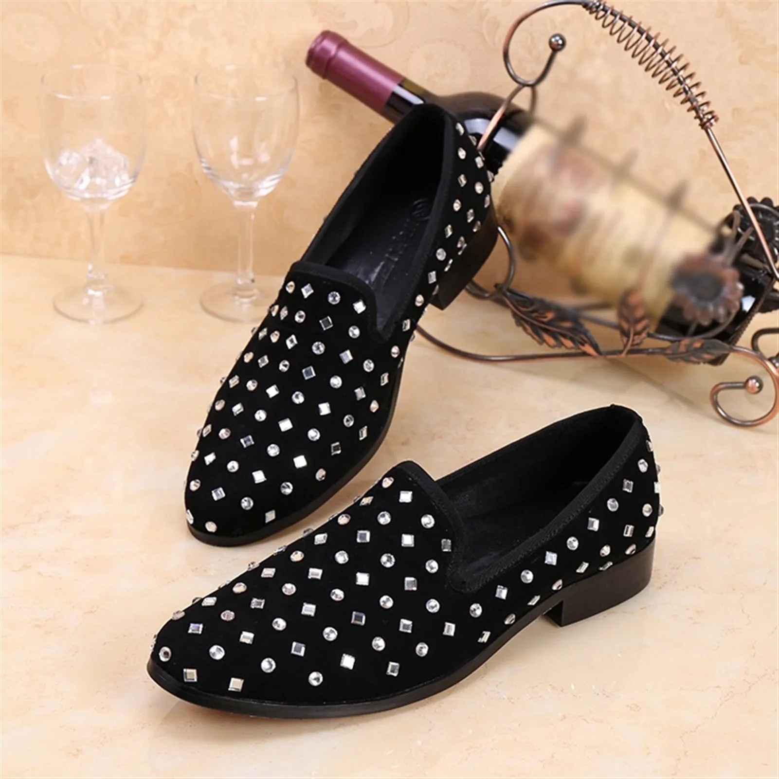 Slip on Low Top Pointed Men Oxford with Decoration