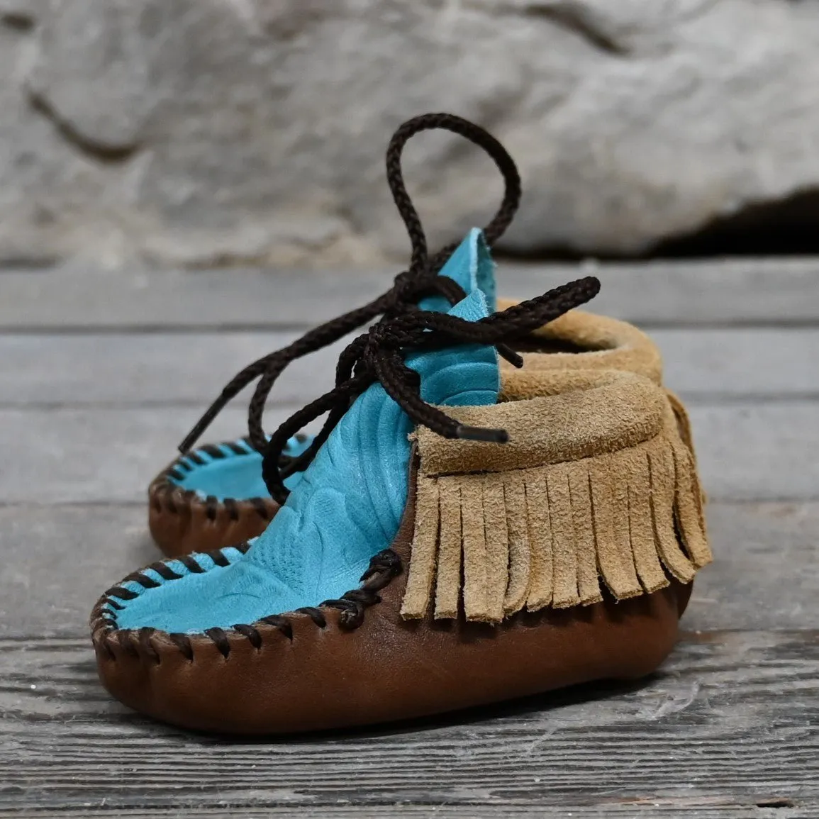 Wapsi "Buckaroo"in Two Toned Tan Leather and Turquoise